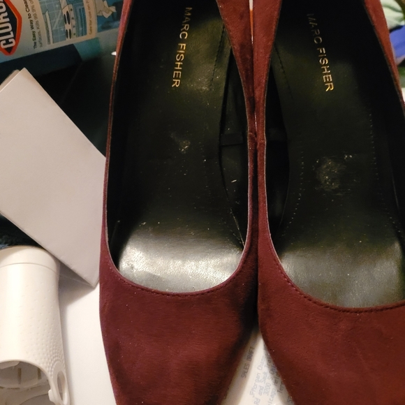 Shoes - Picture 1 of 3